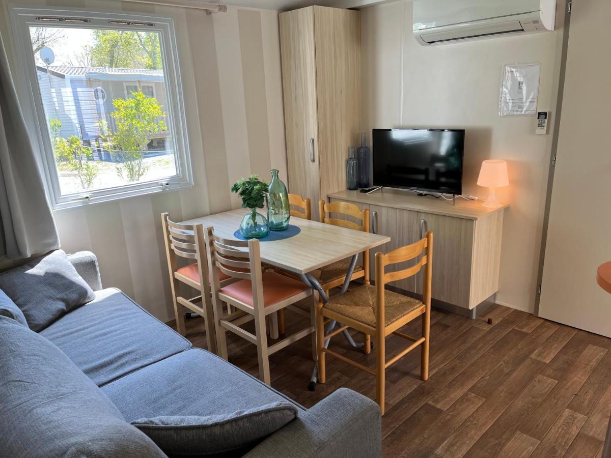 Mobil-Home Climatise Avec Piscine Aureilhan  Exterior foto